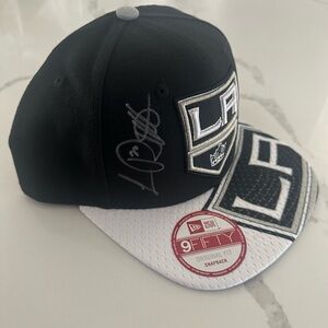 Los Angeles Kings signed Jim Fox hat